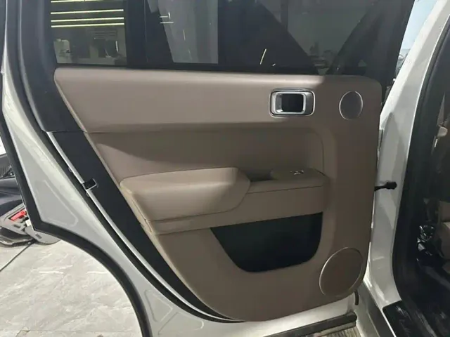 Li Auto L7 — Фото автомобиля 7