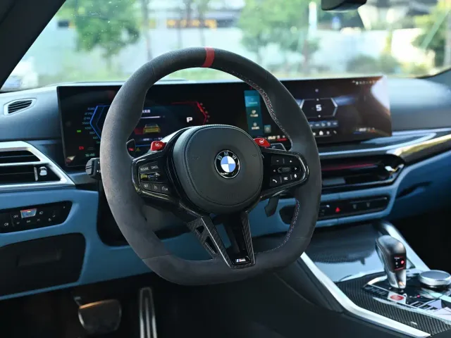 BMW M4 — Фото автомобиля 8