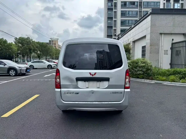 Wuling Rongguang EV — Фото автомобиля 11