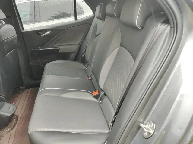 Volkswagen ID.3 — Фото автомобиля 16
