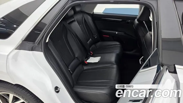 Hyundai Grandeur GN7 — Фото автомобиля 11