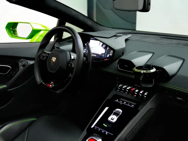Lamborghini Huracan — Фото автомобиля 14