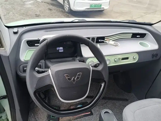 Wuling Hongguang Mini EV — Фото автомобиля 9