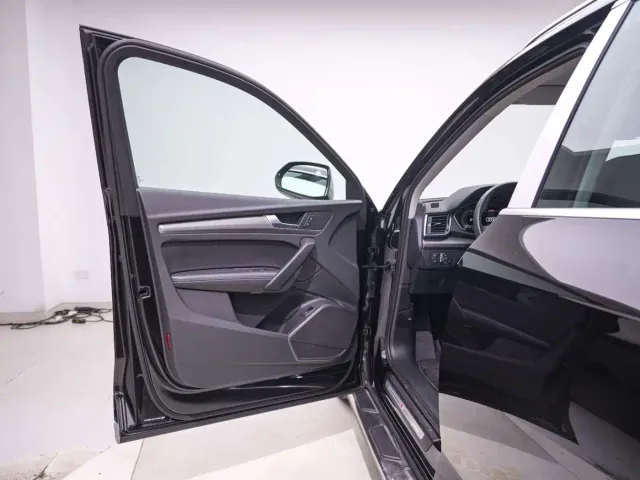 Audi Q5L — Фото автомобиля 16
