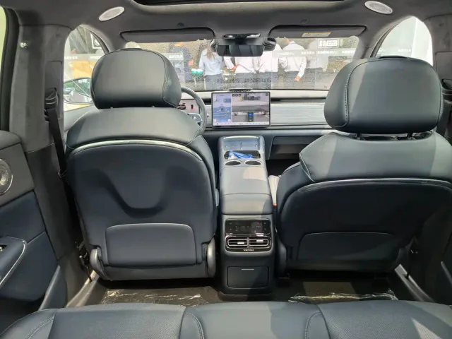 Voyah Auto Voyah Zhiyin 2025 Model 2WD Huawei Qiankun Edition — Фото автомобиля 21
