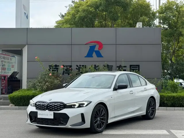 Фотография автомобиля — BMW 3 Series