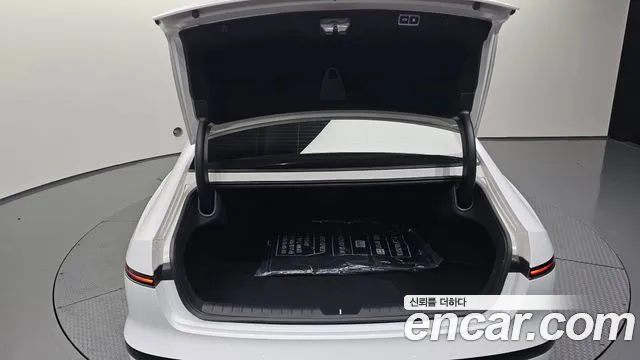 Hyundai Grandeur GN7 — Фото автомобиля 25