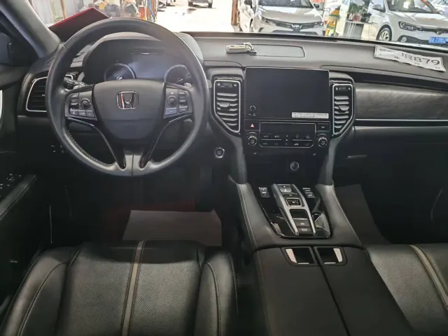Honda UR-V — Фото автомобиля 9