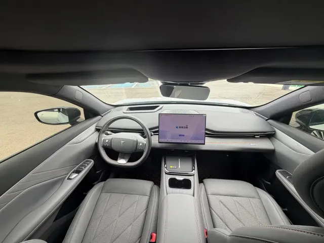 Deepal Shenlan S05 2026 620Max Pure Electric Edition — Фото автомобиля 6