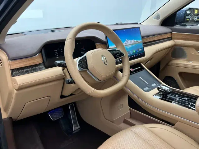 Aito M7 — Фото автомобиля 15