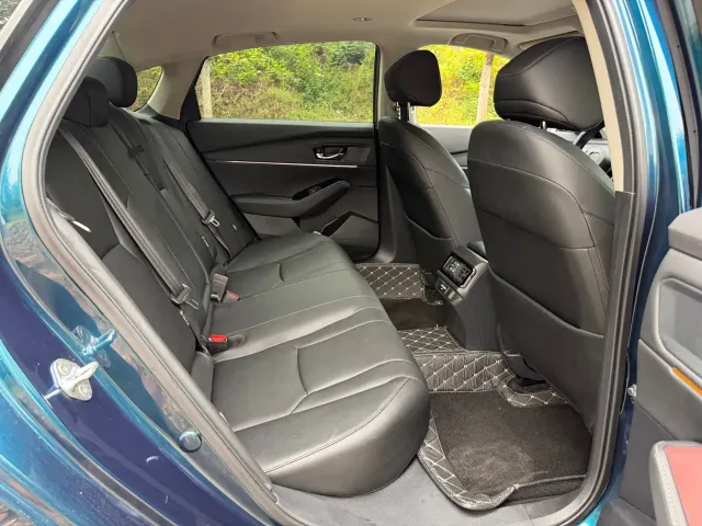 Honda Accord — Фото автомобиля 6