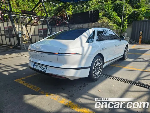 Hyundai Grandeur GN7 — Фото автомобиля 6
