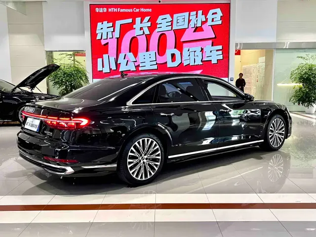 Audi A8 — Фото автомобиля 11