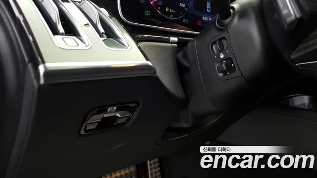 Mercedes-Benz S-Class — Фото автомобиля 26
