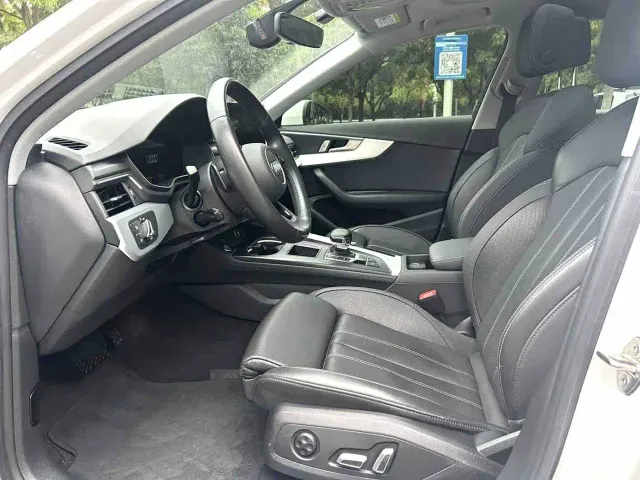 Audi A4L — Фото автомобиля 6