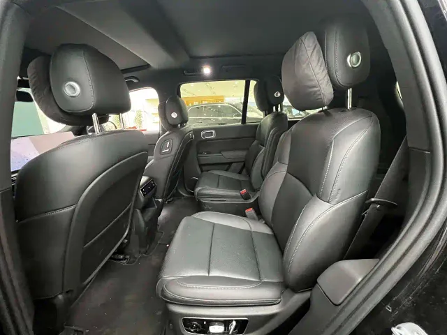 Li Auto L8 — Фото автомобиля 4