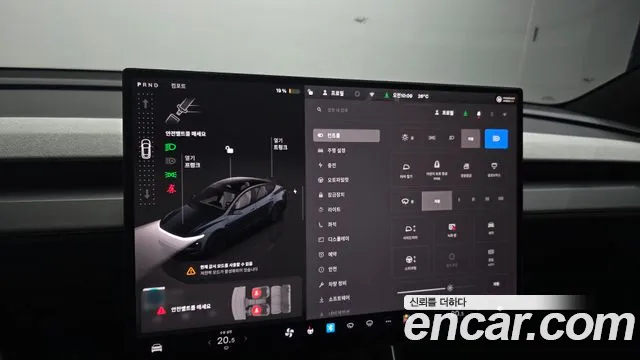 Tesla Model Y — Фото автомобиля 29