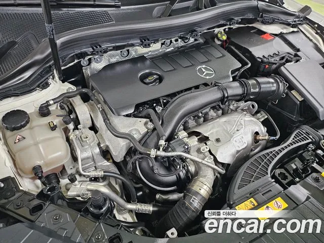 Mercedes-Benz GLA-Class — Фото автомобиля 19