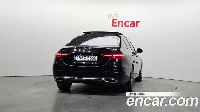 Mercedes-Benz C-Class — Фото автомобиля 4
