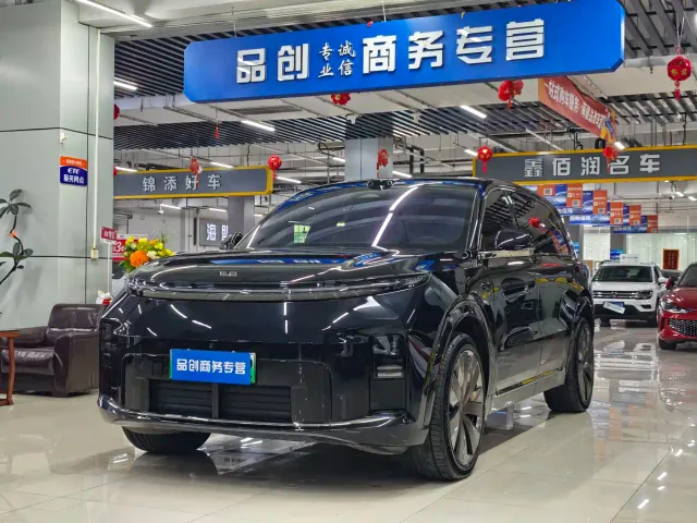 Фотография автомобиля — Li Auto L9