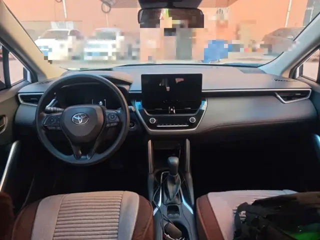 Toyota Corolla Cross — Фото автомобиля 5