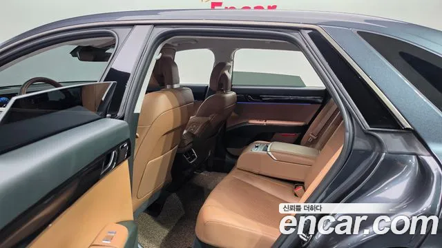 Hyundai Grandeur GN7 — Фото автомобиля 17
