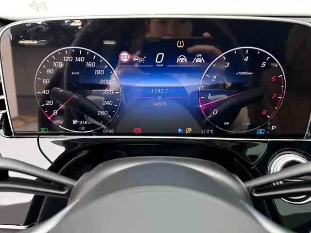 Mercedes-Benz E-Class — Фото автомобиля 11