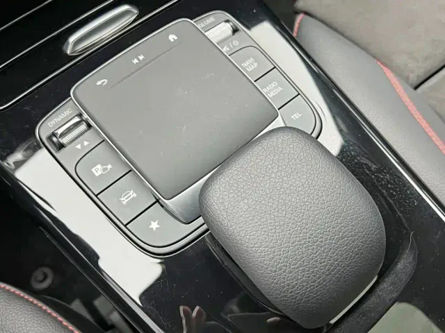 Mercedes-Benz A-Class — Фото автомобиля 16