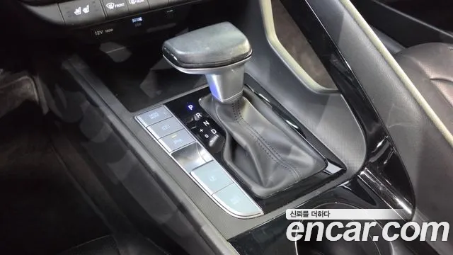 Hyundai Avante — Фото автомобиля 9