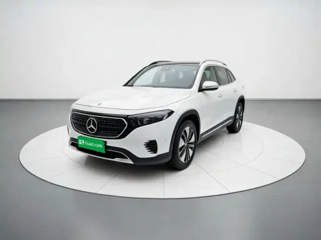 Фотография автомобиля — Mercedes-Benz EQB