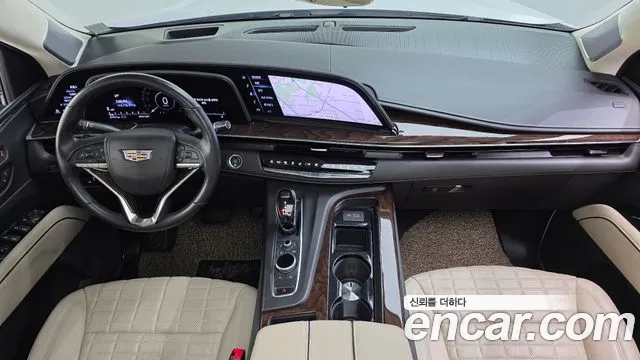 Cadillac Escalade — Фото автомобиля 7