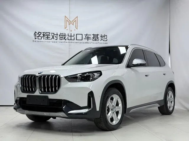 Фотография автомобиля — BMW X1