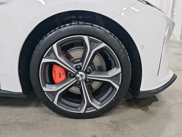 Nio ET5 Touring — Фото автомобиля 15