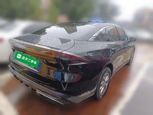 Geely Galaxy L6 — Фото автомобиля 4