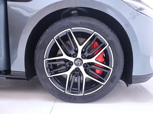 BYD Han L 2025 DM-p 4WD LiDAR Flagship — Фото автомобиля 6