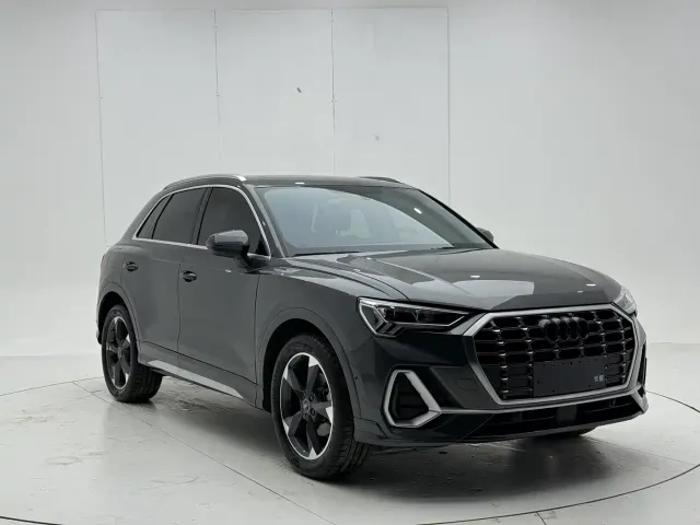 Audi Q3 — Фото автомобиля 3