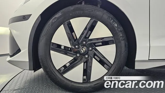 Hyundai Ioniq 6 — Фото автомобиля 5