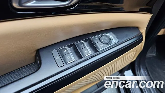 Kia Canival — Фото автомобиля 28