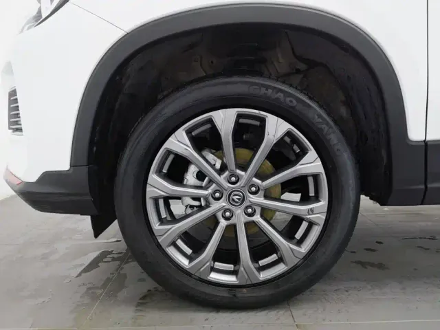 Changan CS75 — Фото автомобиля 17