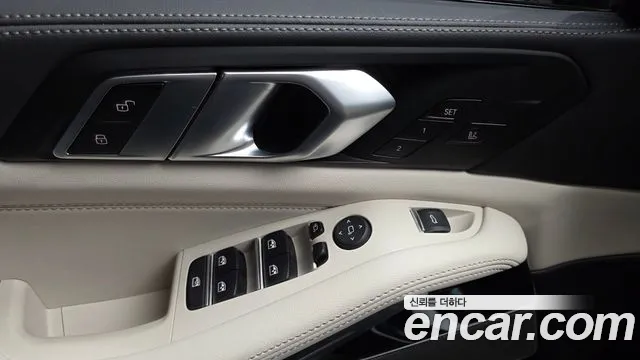 BMW X5 xDrive 40i M Sport — Фото автомобиля 26