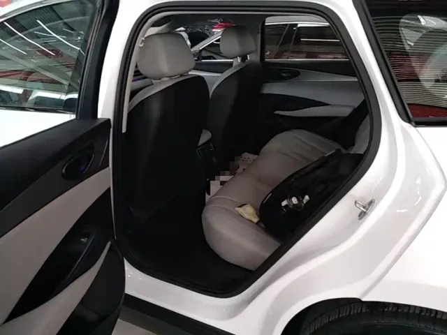 BYD Seal 06 DM-i Touring — Фото автомобиля 16