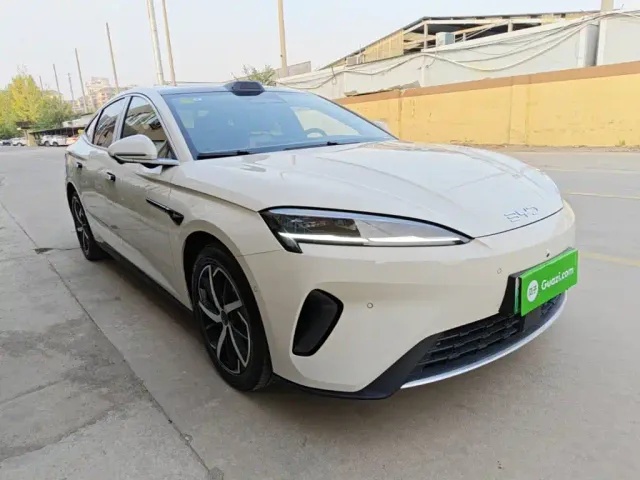BYD Seal 07 DM-i — Фото автомобиля 3