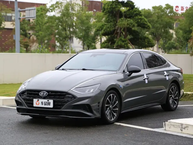 Фотография автомобиля — Hyundai Sonata
