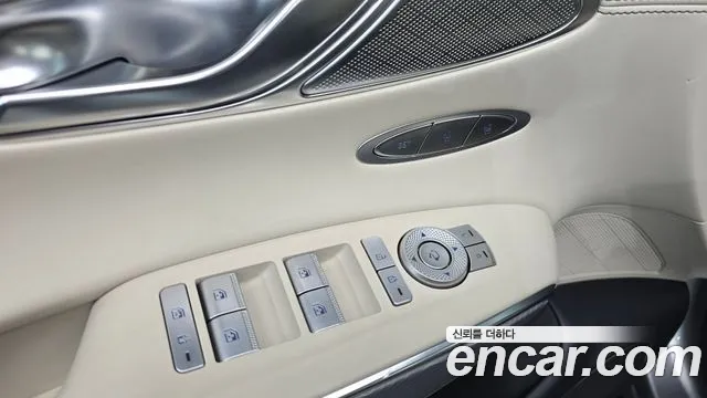 Genesis GV70 — Фото автомобиля 30