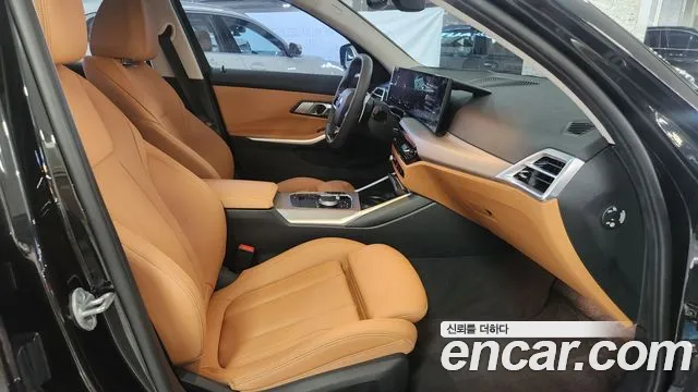 BMW 3-Series 3 серия (G20) — Фото автомобиля 12