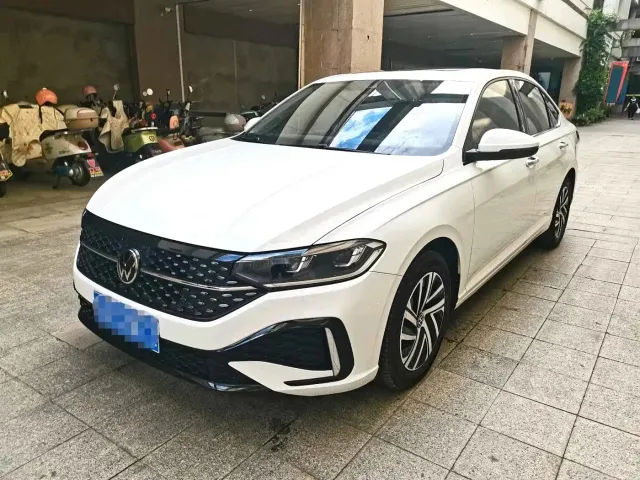 Фотография автомобиля — Volkswagen Lavida