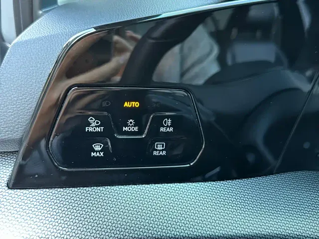 Volkswagen Golf — Фото автомобиля 11