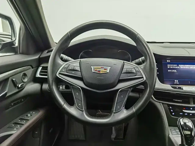 Cadillac CT6 — Фото автомобиля 11
