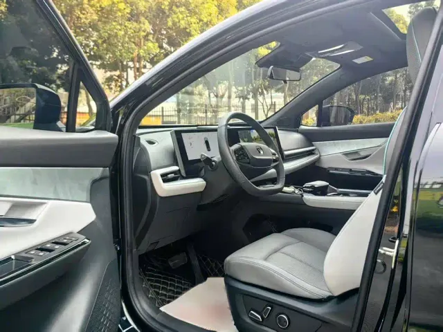 Changan UNI-T — Фото автомобиля 14