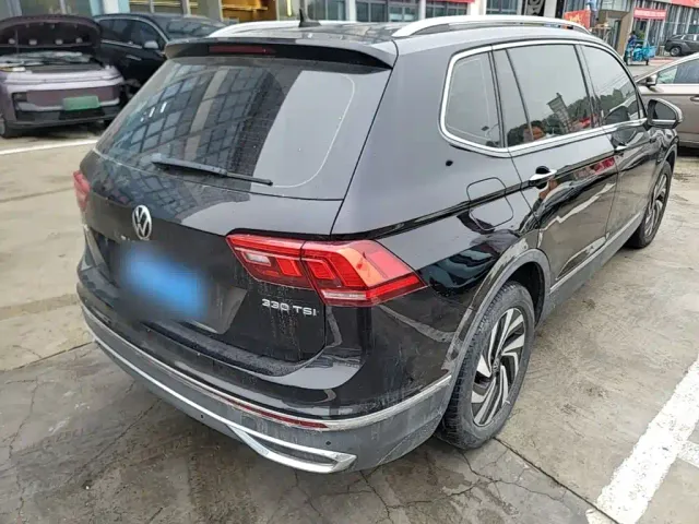 Volkswagen Tiguan L — Фото автомобиля 6